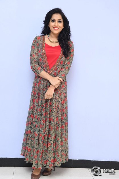 Rashmi-Gautam-At-Thanu-Vachenanta-Movie